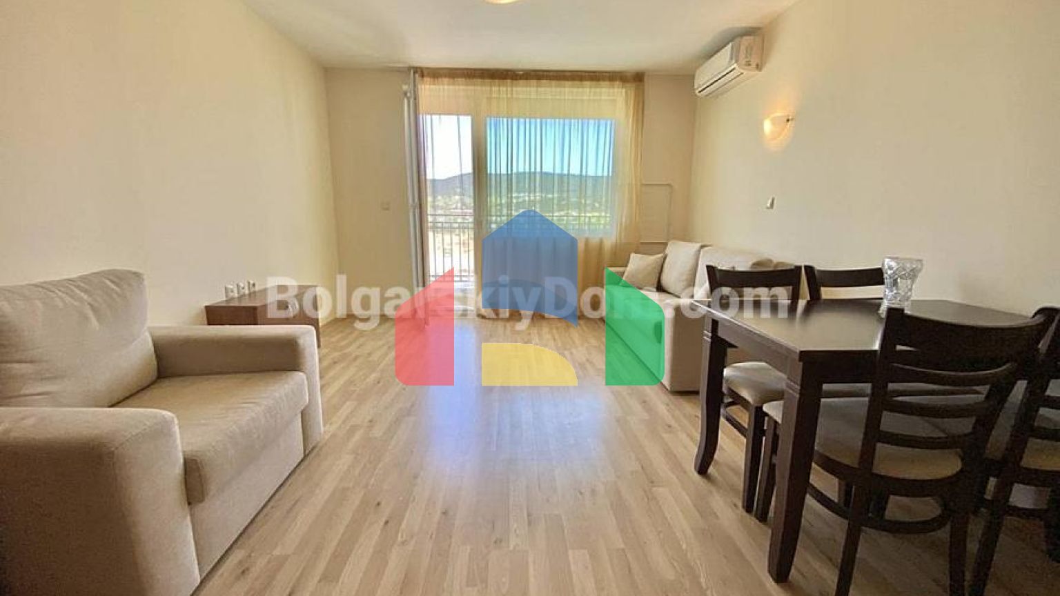 Квартира-студія в Амадеус 19