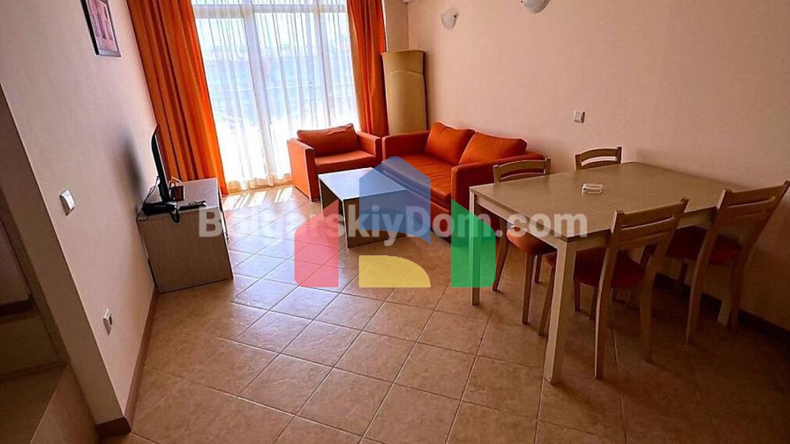 Двокімнатна квартира в Роял Сан