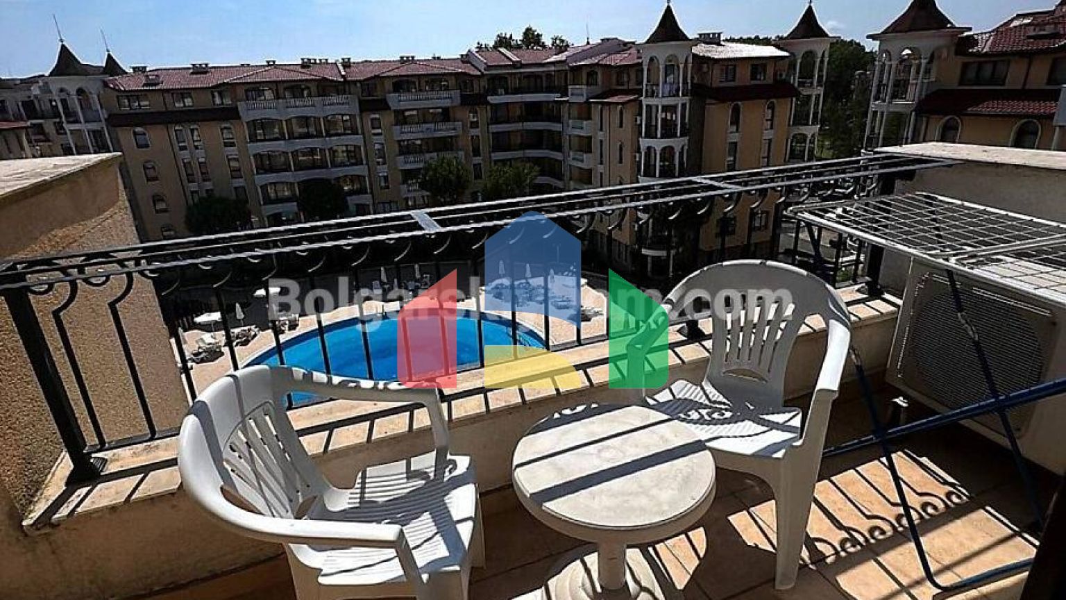 Двокімнатна квартира в Роял Сан