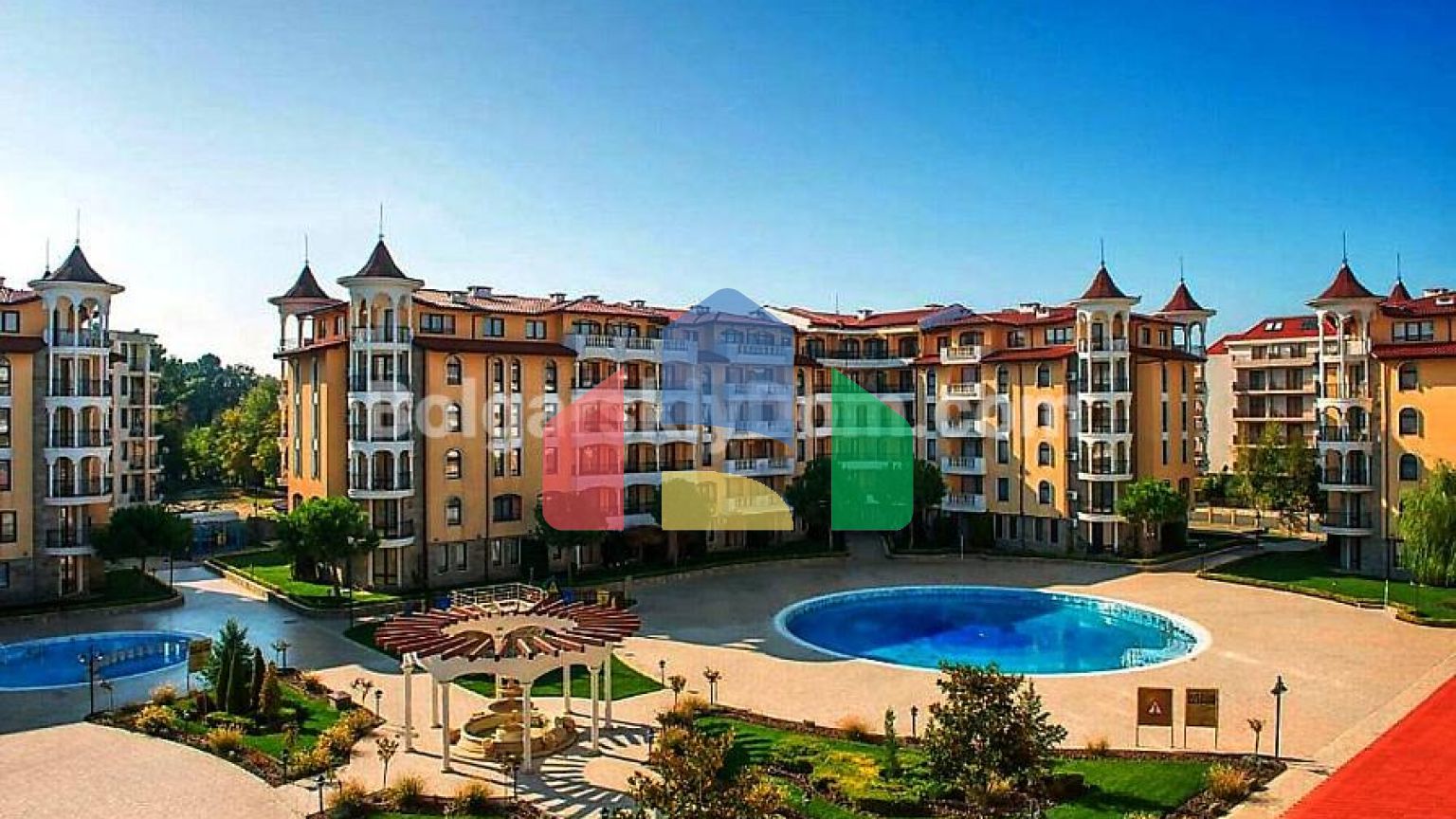 Двокімнатна квартира в Роял Сан