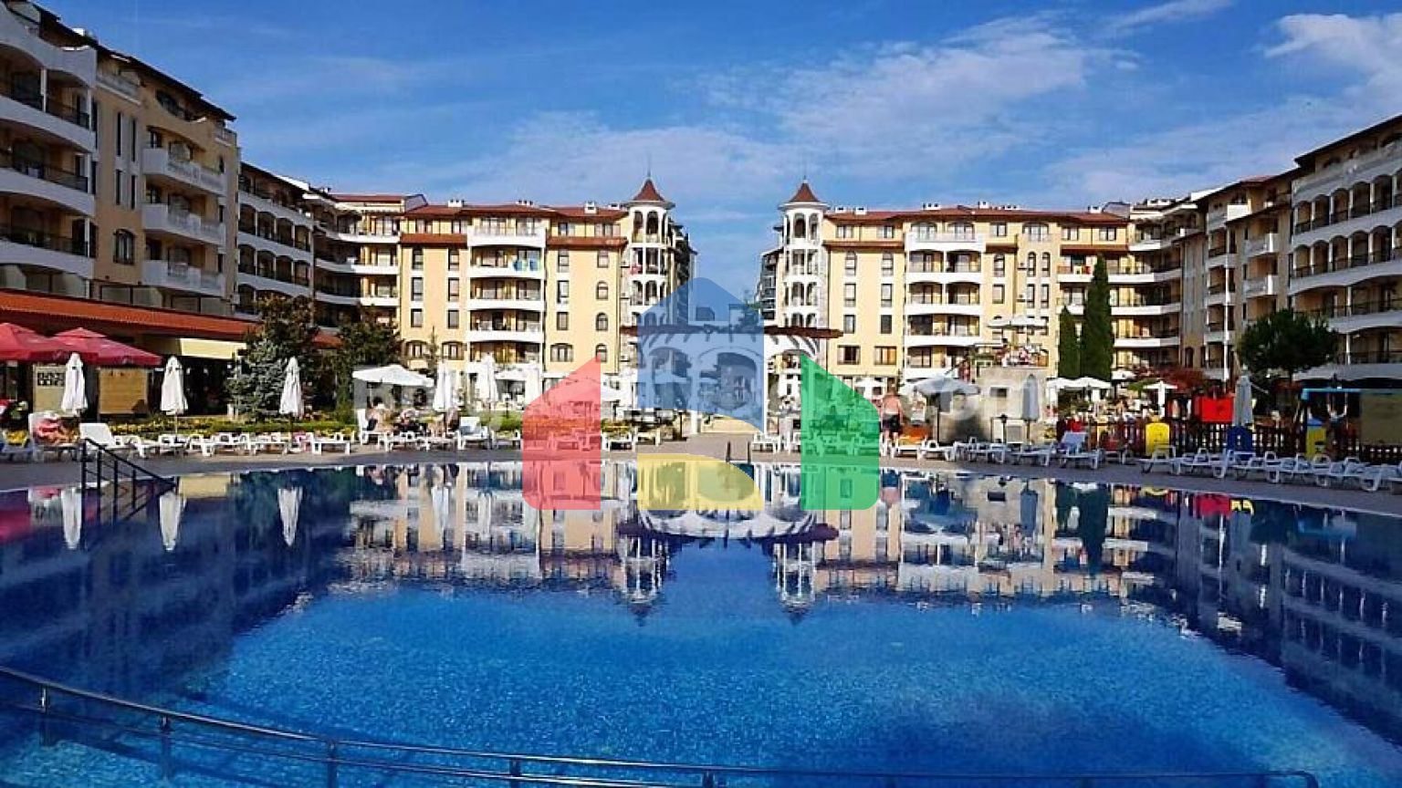 Двокімнатна квартира в Роял Сан