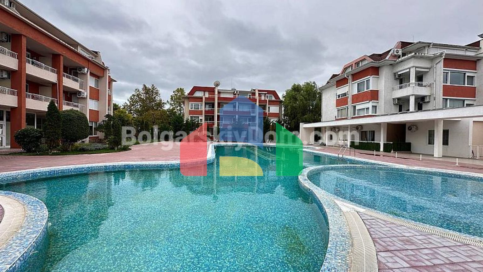 Двокімнатна квартира в Санні Форт