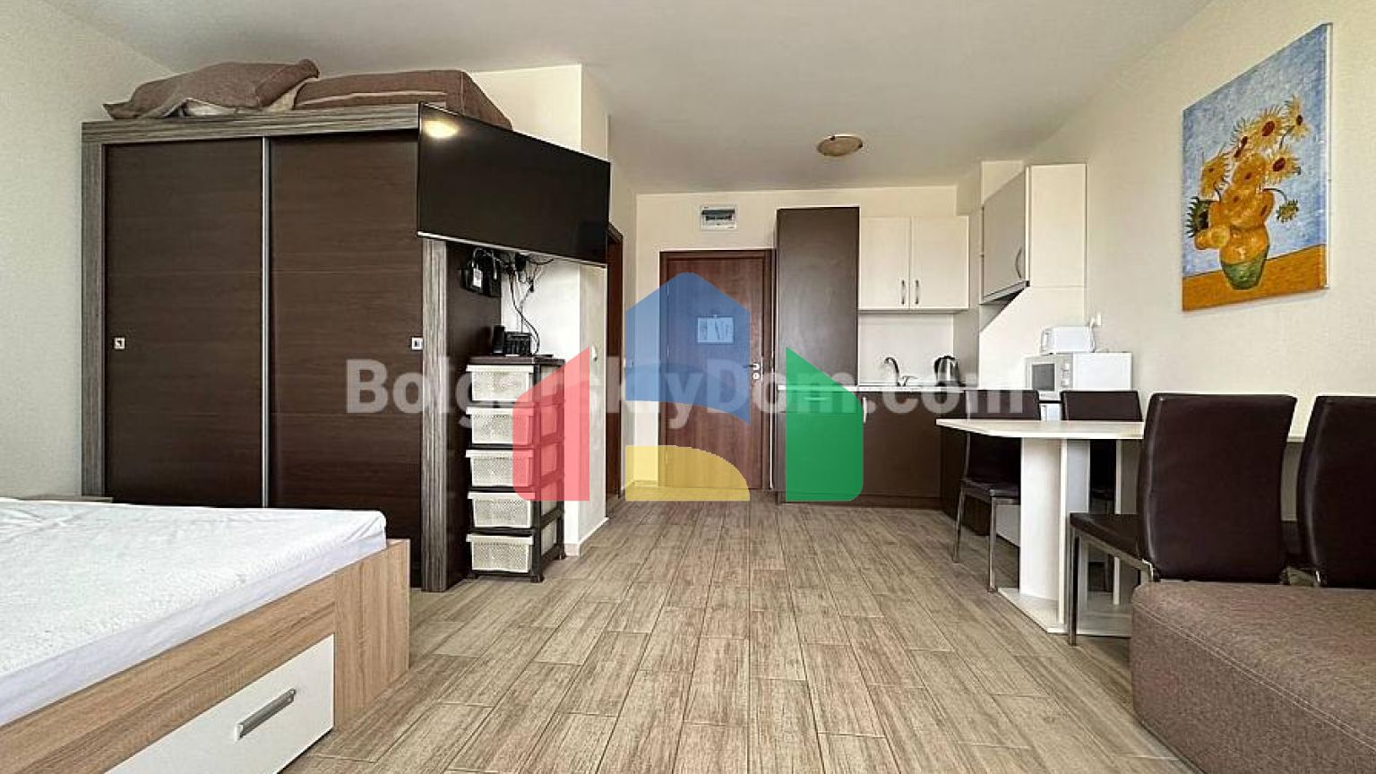 Квартира-студія в Каскадас