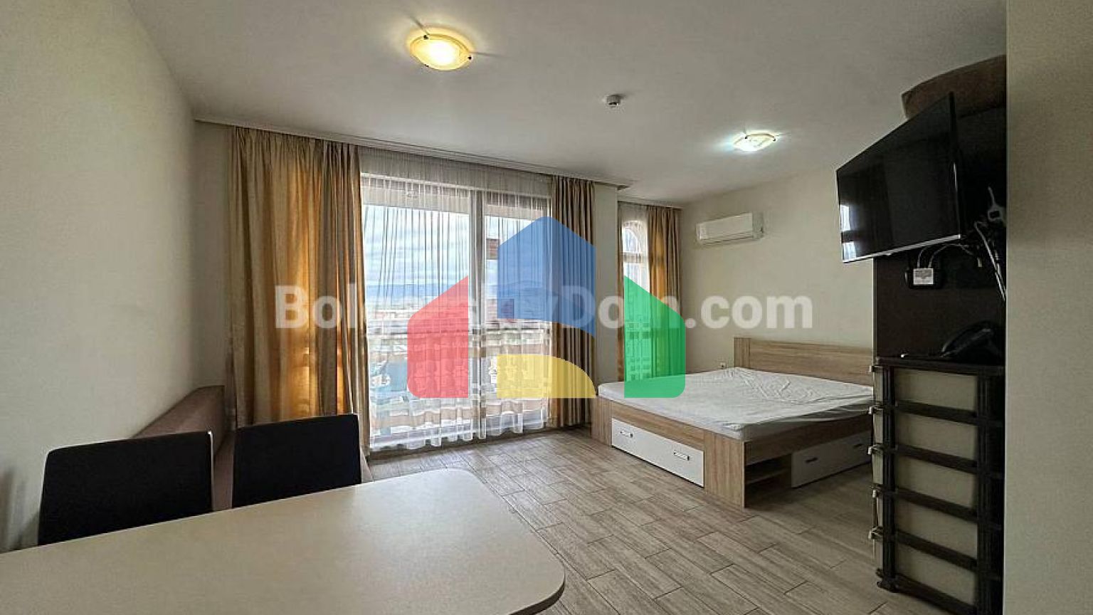 Квартира-студія в Каскадас