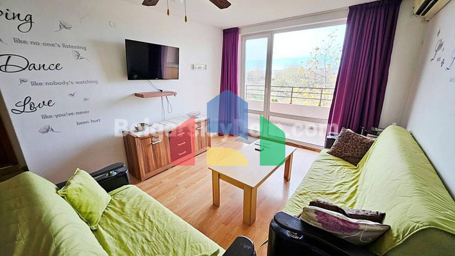 Трикімнатна квартира в Холідй Форт