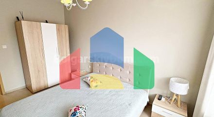 Двокімнатна квартира в Сан Флауер