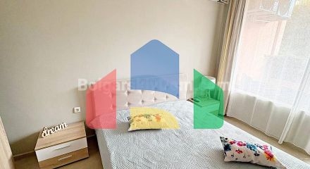 Двокімнатна квартира в Сан Флауер