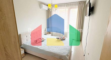 Двокімнатна квартира в Сан Флауер