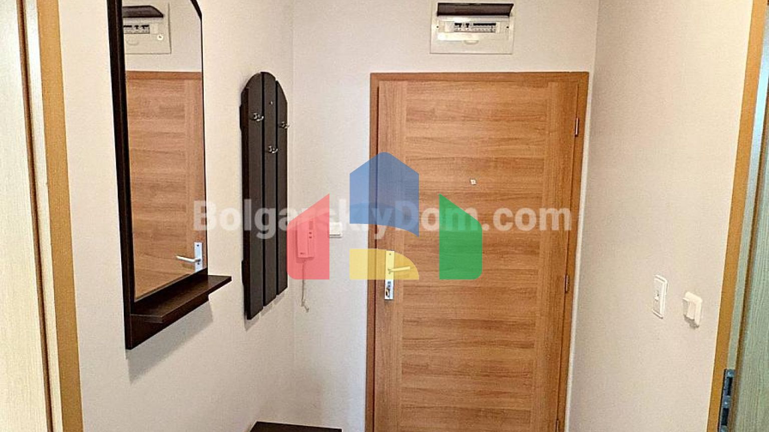 Двокімнатна квартира в Сан Флауер