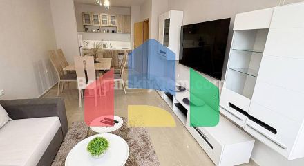 Двокімнатна квартира в Сан Флауер