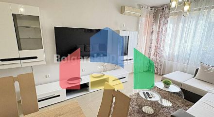 Двокімнатна квартира в Сан Флауер