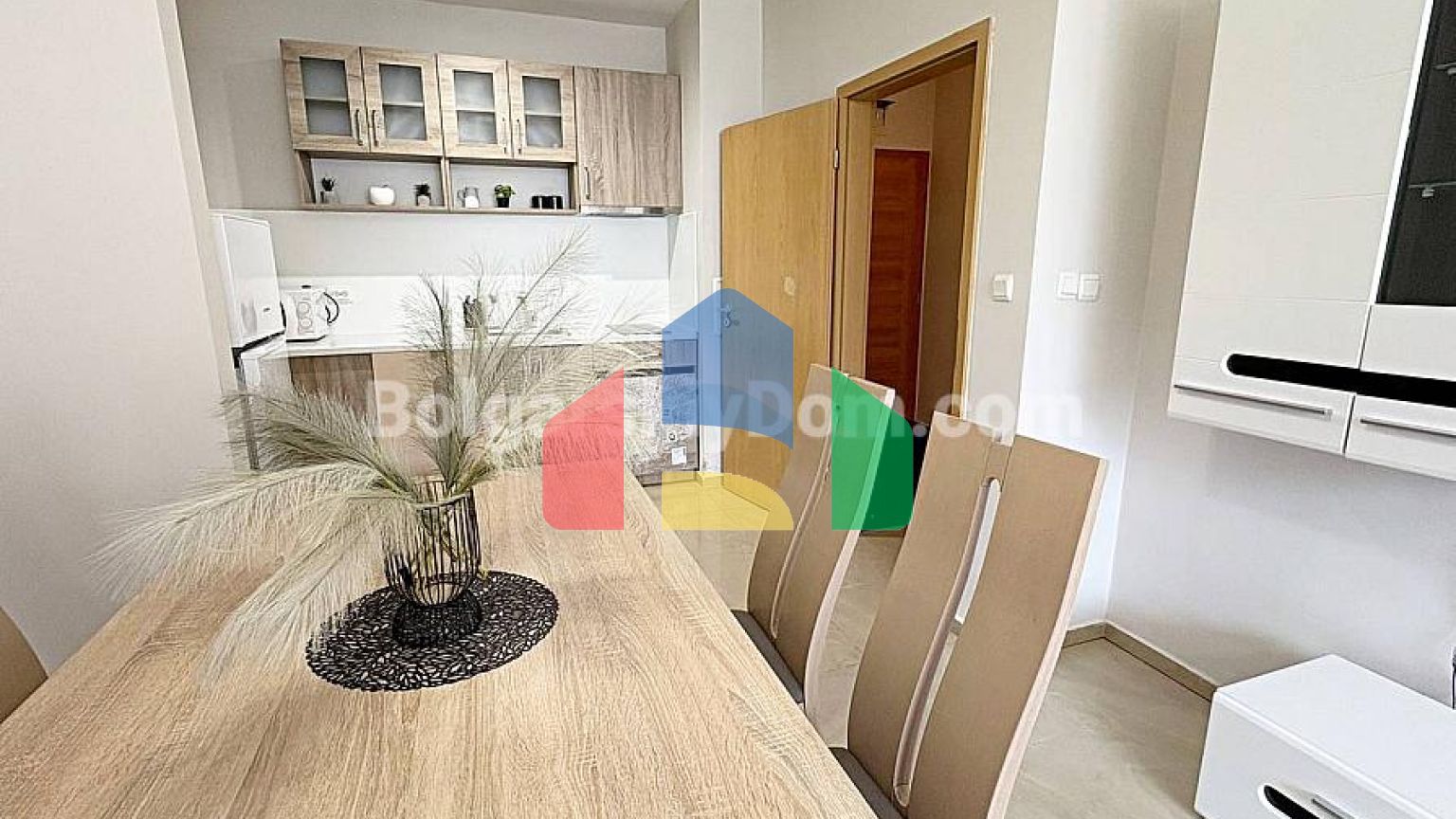 Двокімнатна квартира в Сан Флауер