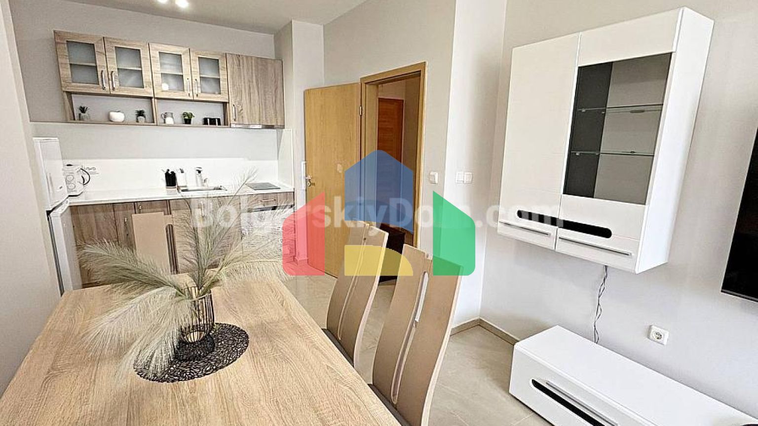 Двокімнатна квартира в Сан Флауер