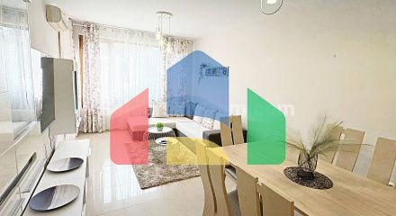 Двокімнатна квартира в Сан Флауер