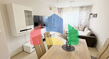 Двокімнатна квартира в Сан Флауер