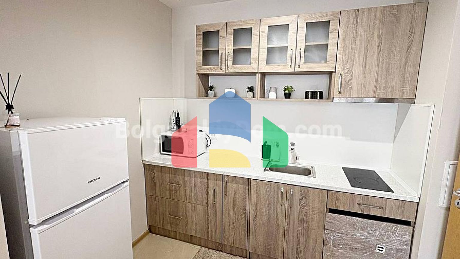 Двокімнатна квартира в Сан Флауер