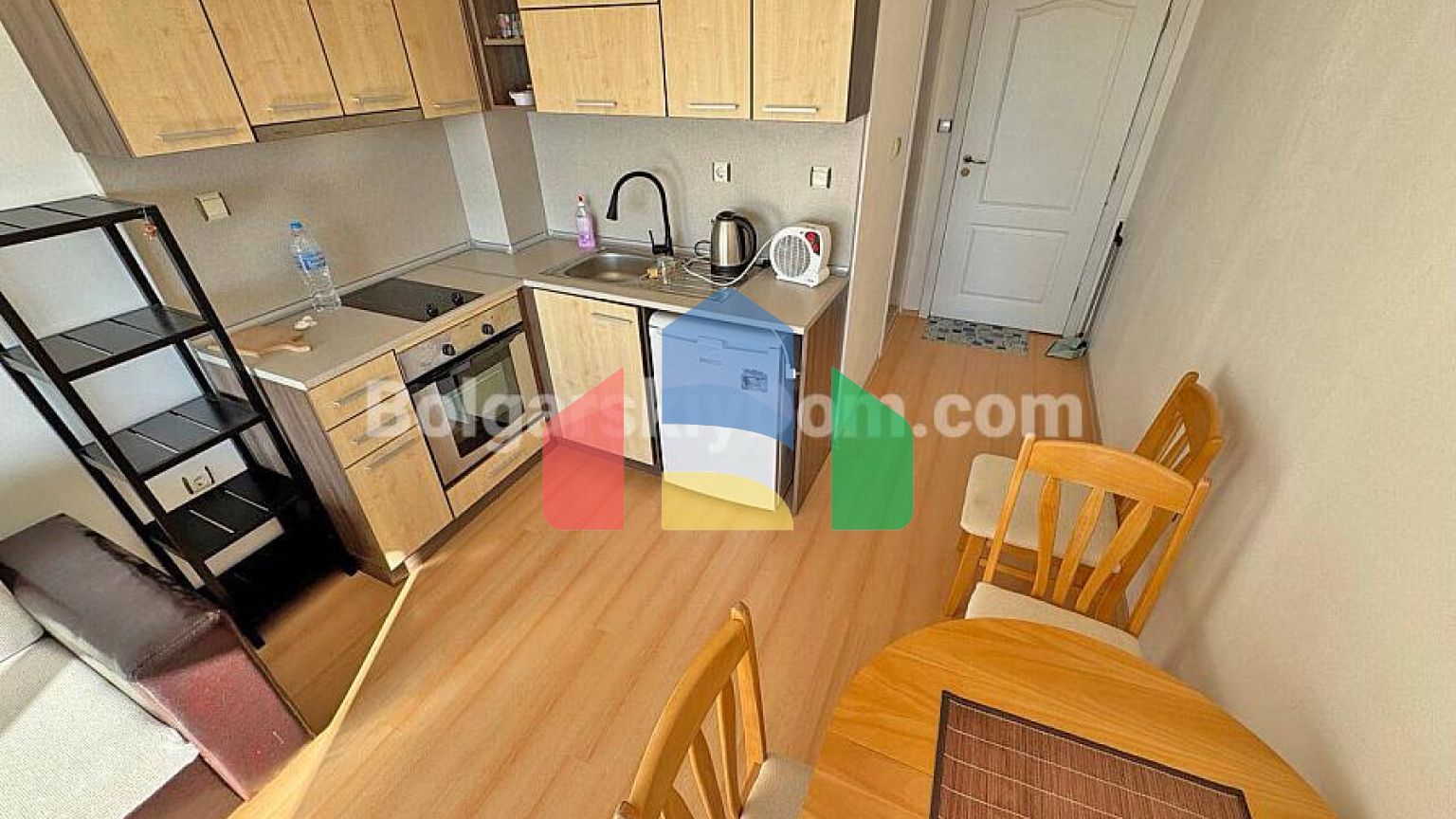 Квартира-студія в Санні Дей 5