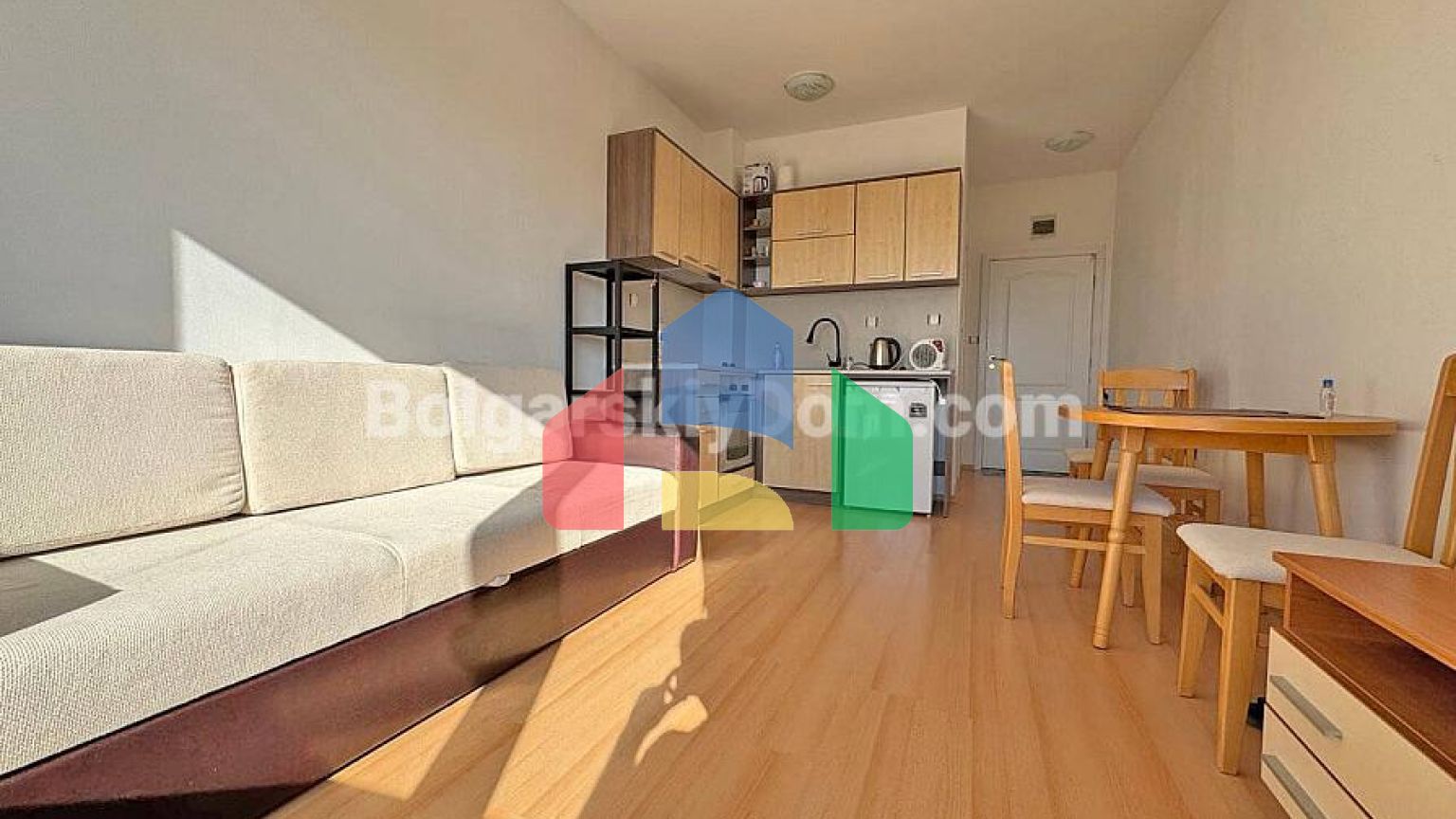 Квартира-студія в Санні Дей 5