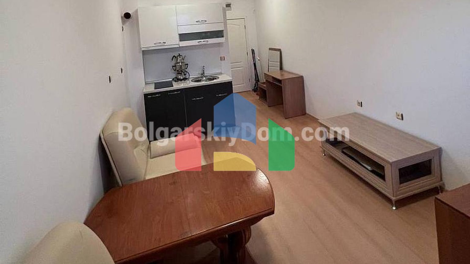 Квартира-студія в Санні Дей 4