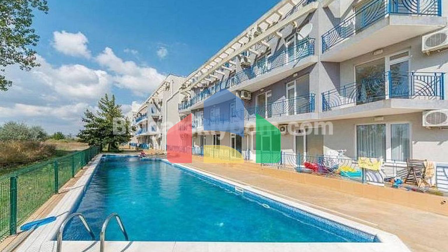 Квартира-студія в Санні Дей 4