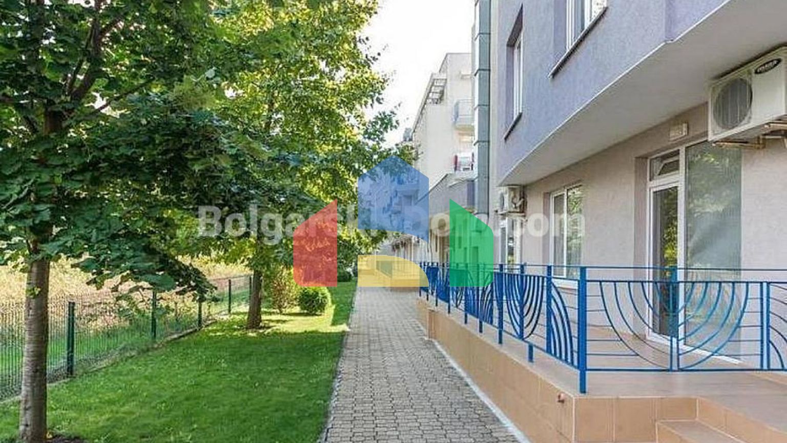 Квартира-студія в Санні Дей 4