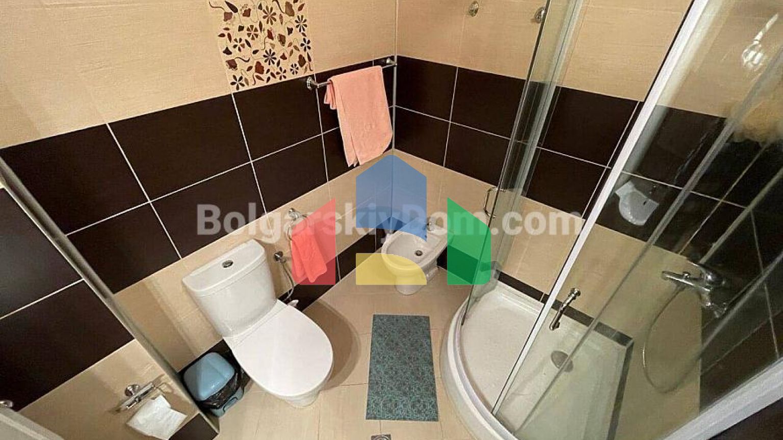 Трикімнатна квартира в Святий Валентин