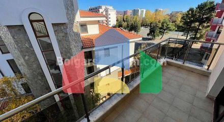 Трикімнатна квартира в Святий Валентин