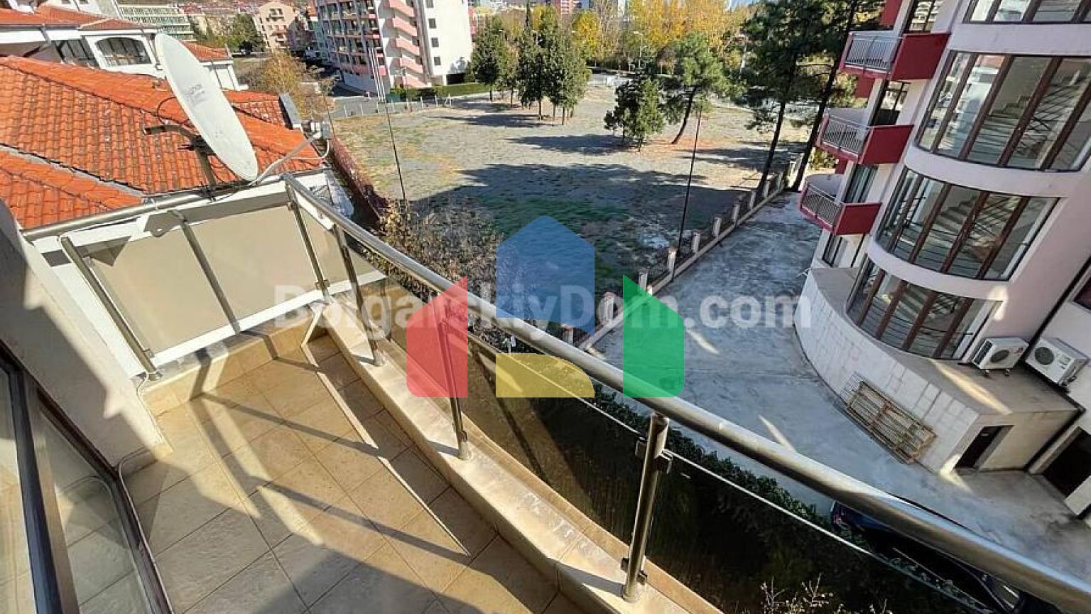 Трикімнатна квартира в Святий Валентин