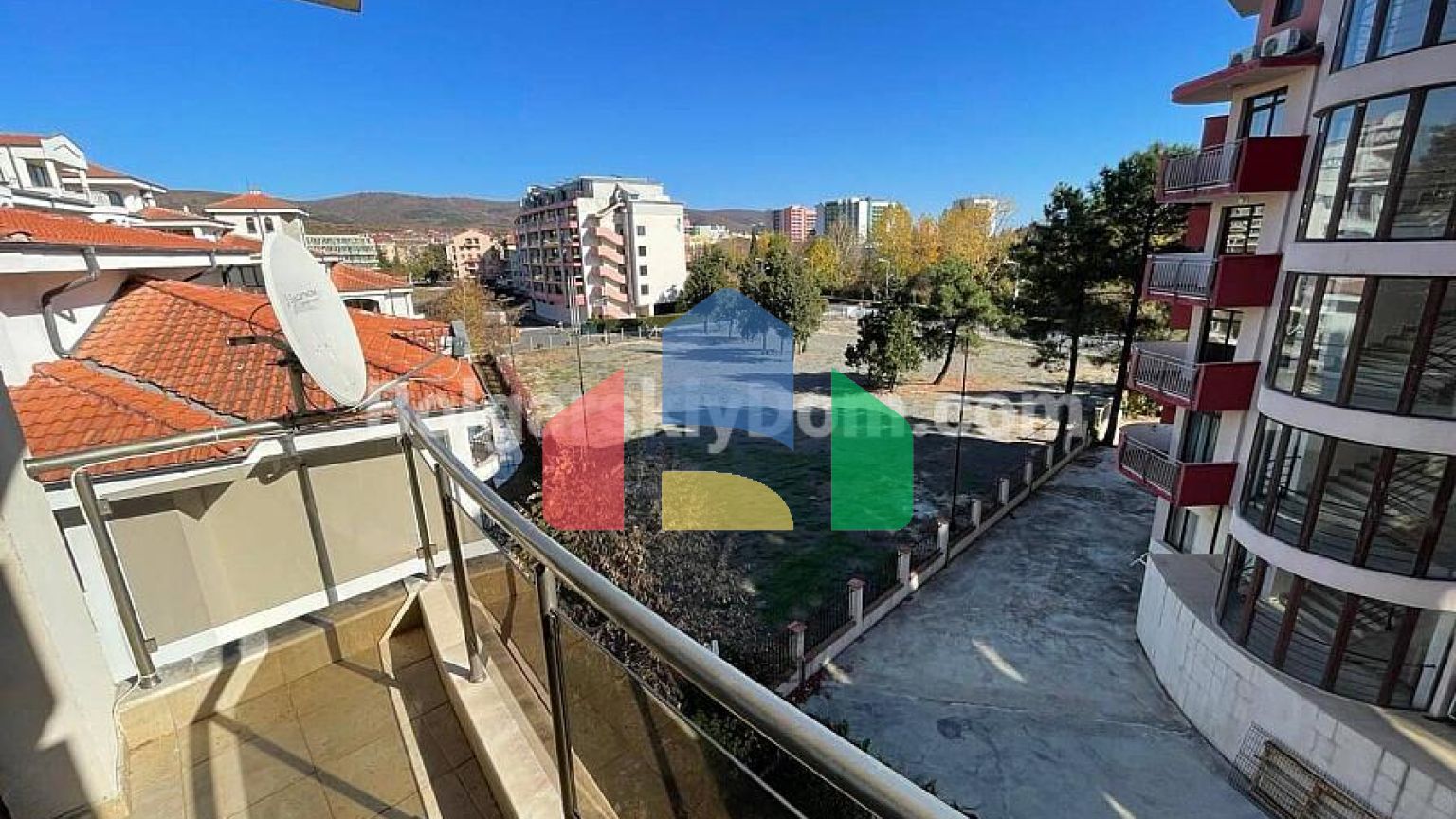 Трикімнатна квартира в Святий Валентин