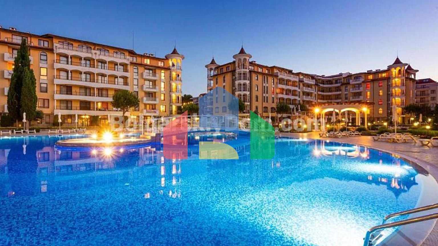 Квартира-студія в Роял Сан