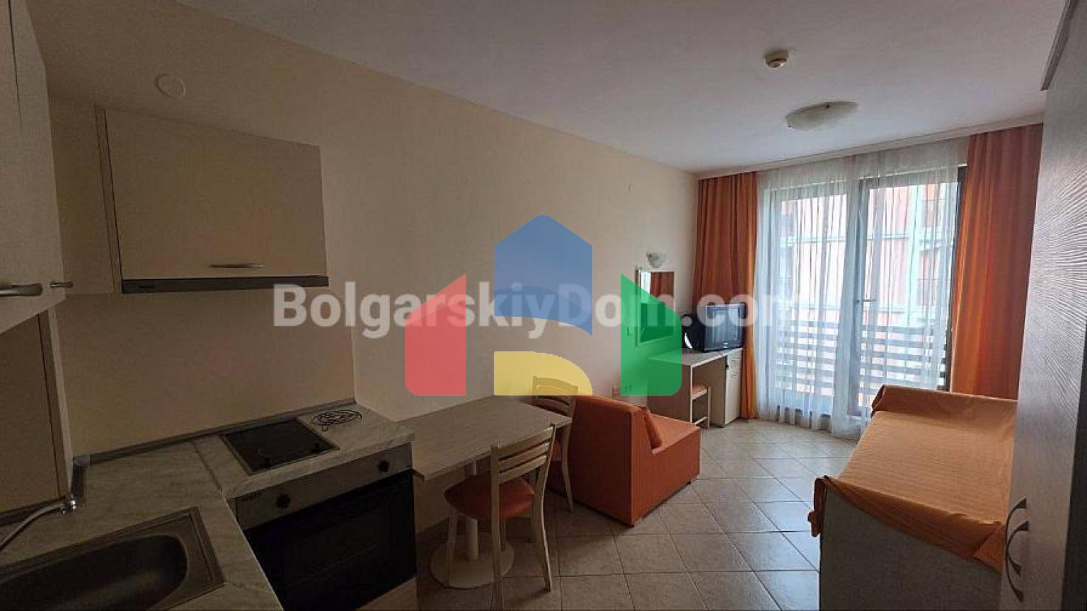 Квартира-студія в Роял Сан