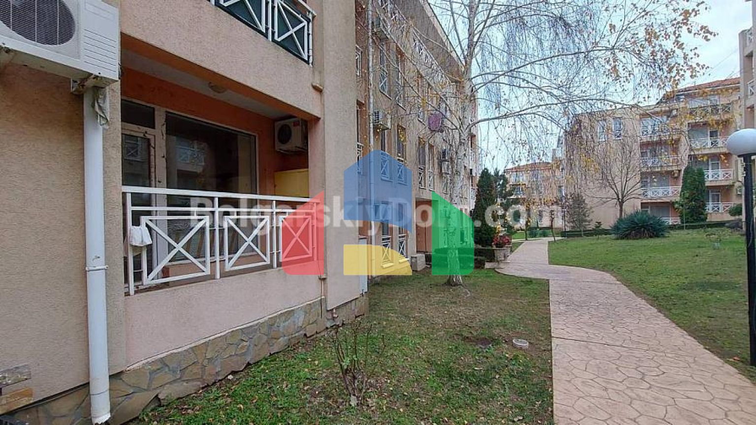 Квартира-студія в Санні Дей 6