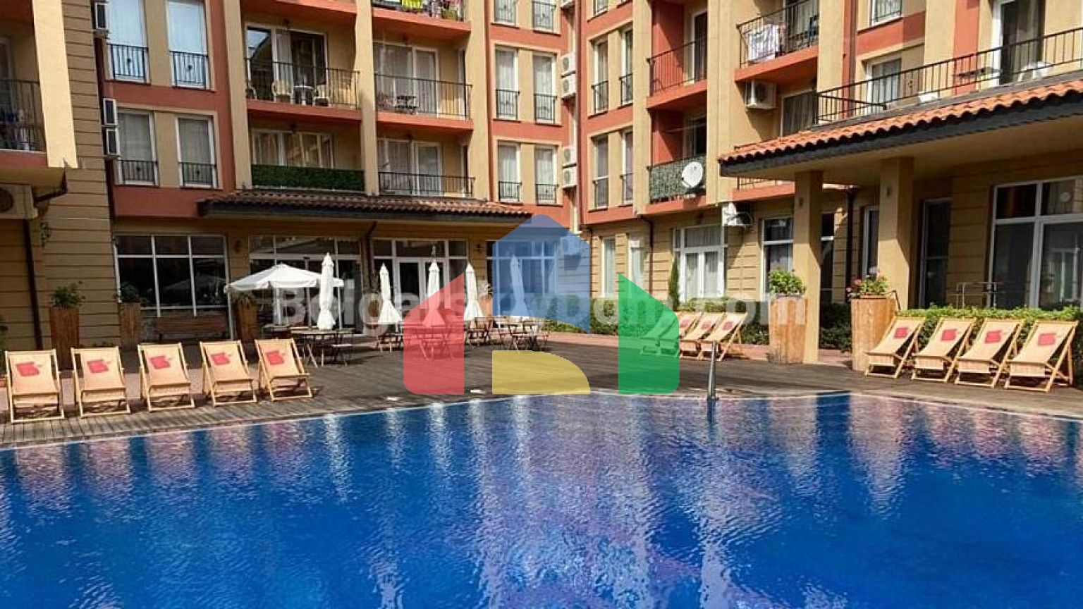 Трикімнатна квартира в Санні В'ю Централ