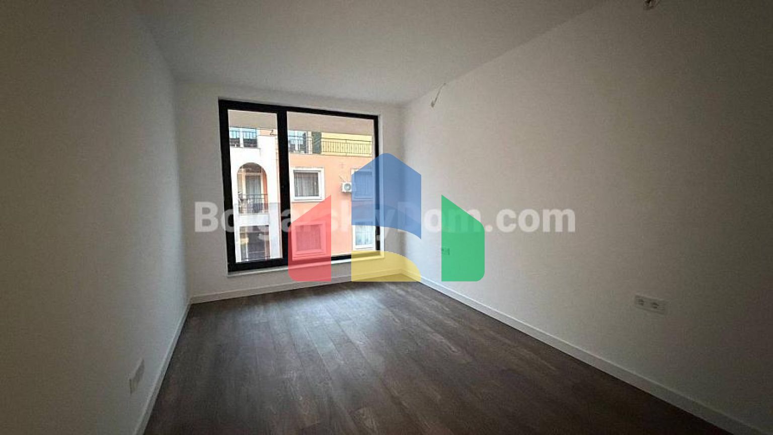 Трикімнатна квартира в Санні В'ю Централ