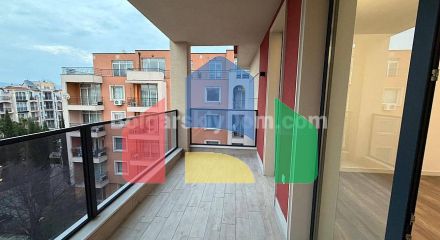 Трикімнатна квартира в Санні В'ю Централ