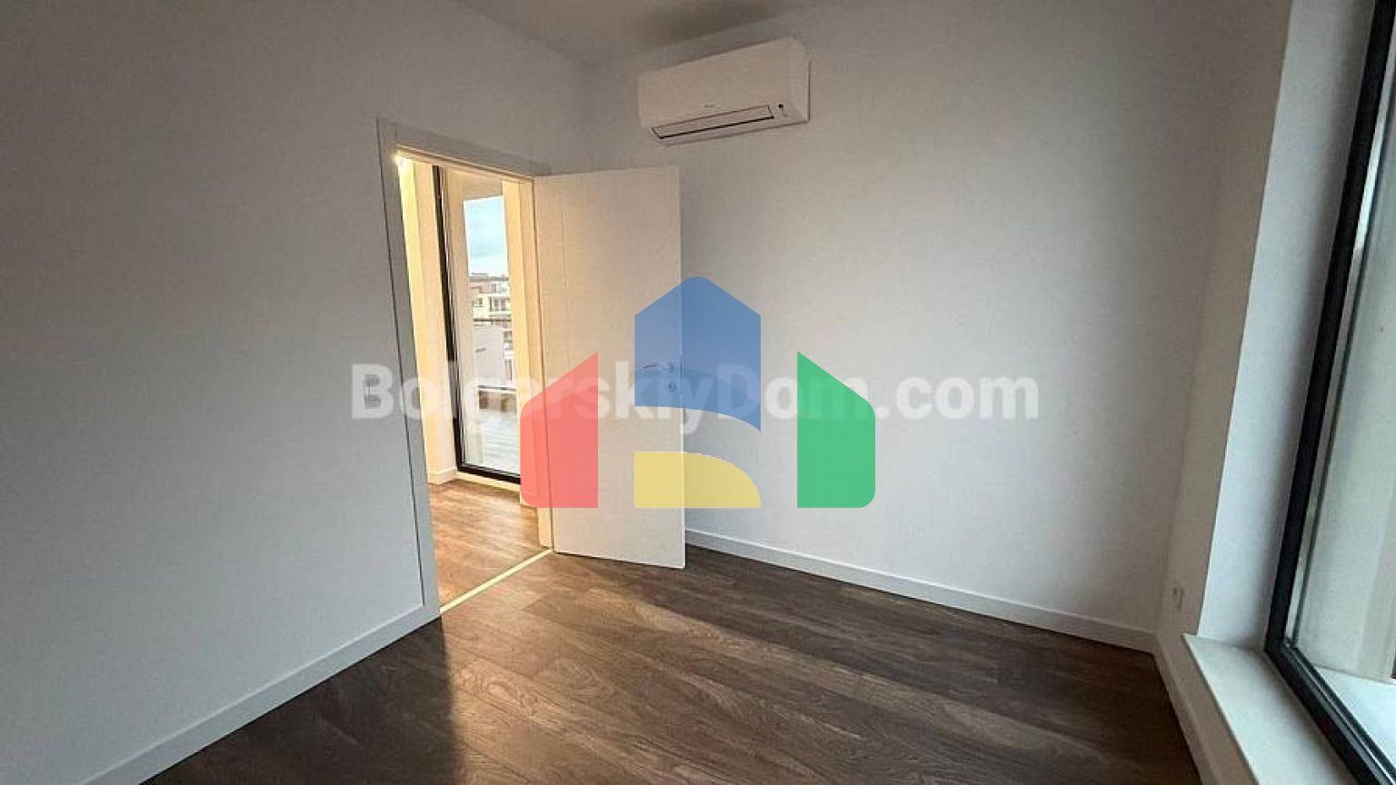 Трикімнатна квартира в Санні В'ю Централ