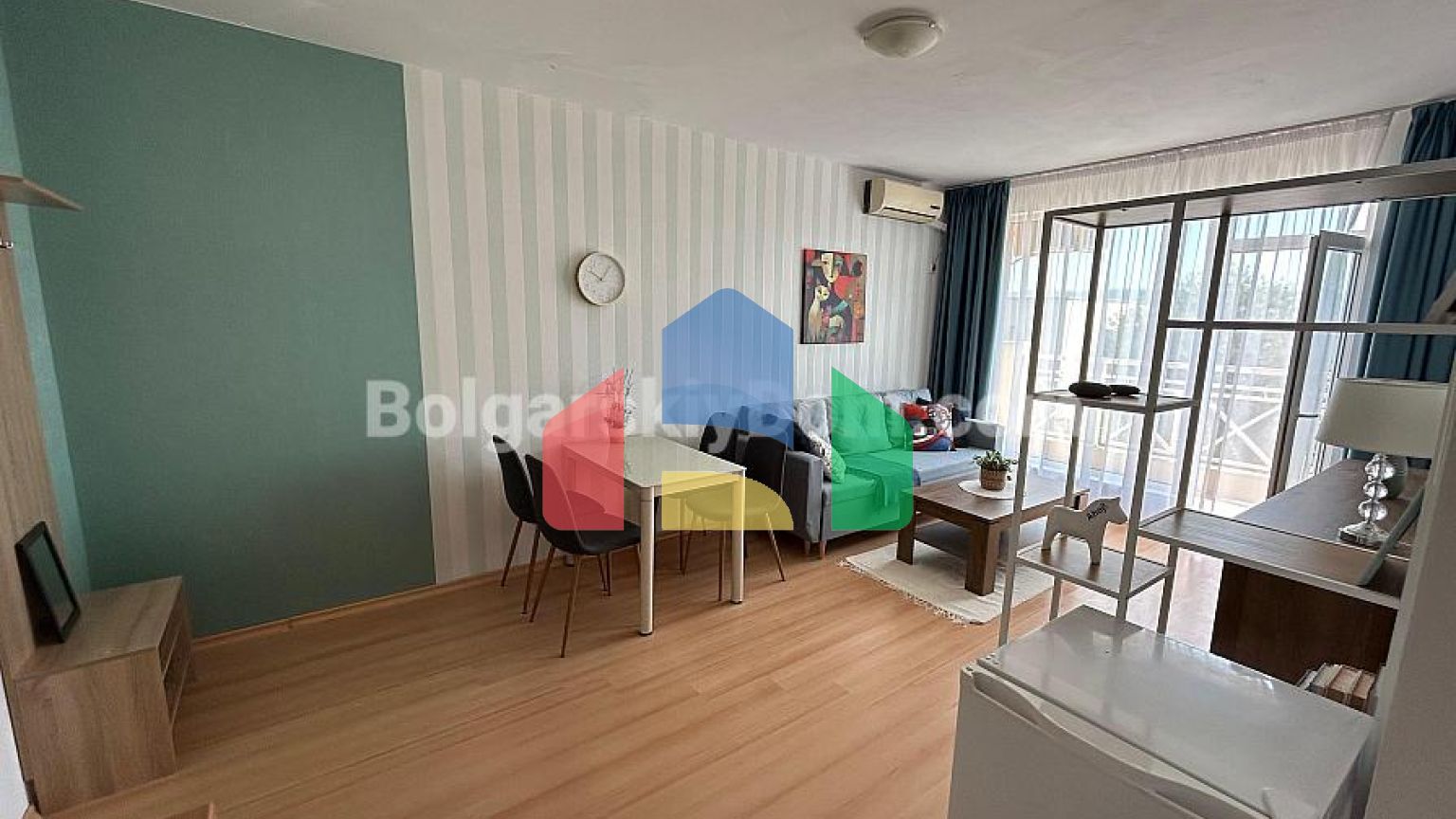 Двокімнатна квартира в Санні Дей 6