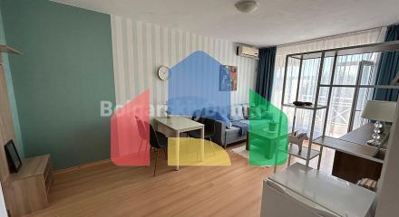 Двокімнатна квартира в Санні Дей 6