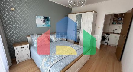 Двокімнатна квартира в Санні Дей 6