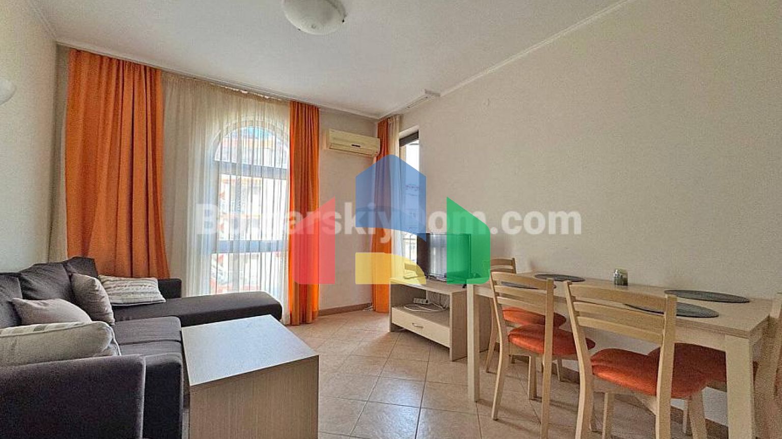 Двокімнатна квартира в Роял Сан