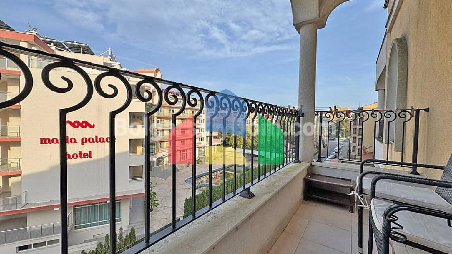 Двокімнатна квартира в Роял Сан