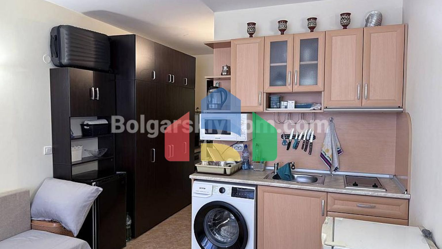 Квартира-студія в Сансет Біч 2