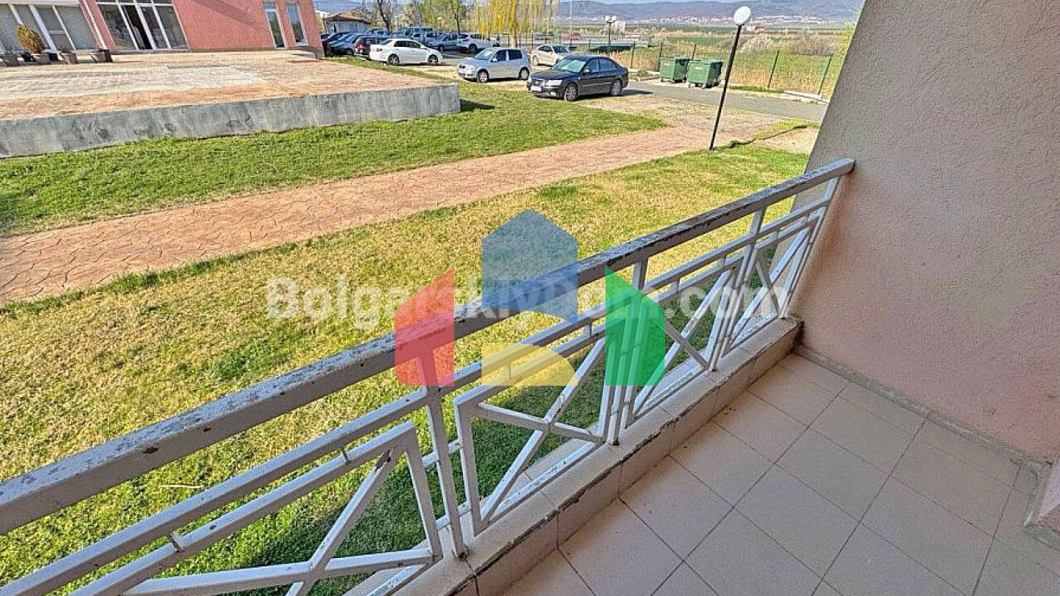 Трикімнатна квартира в Санні Дей 6