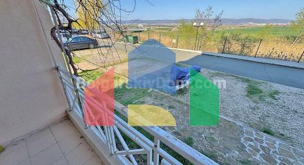 Трикімнатна квартира в Санні Дей 6