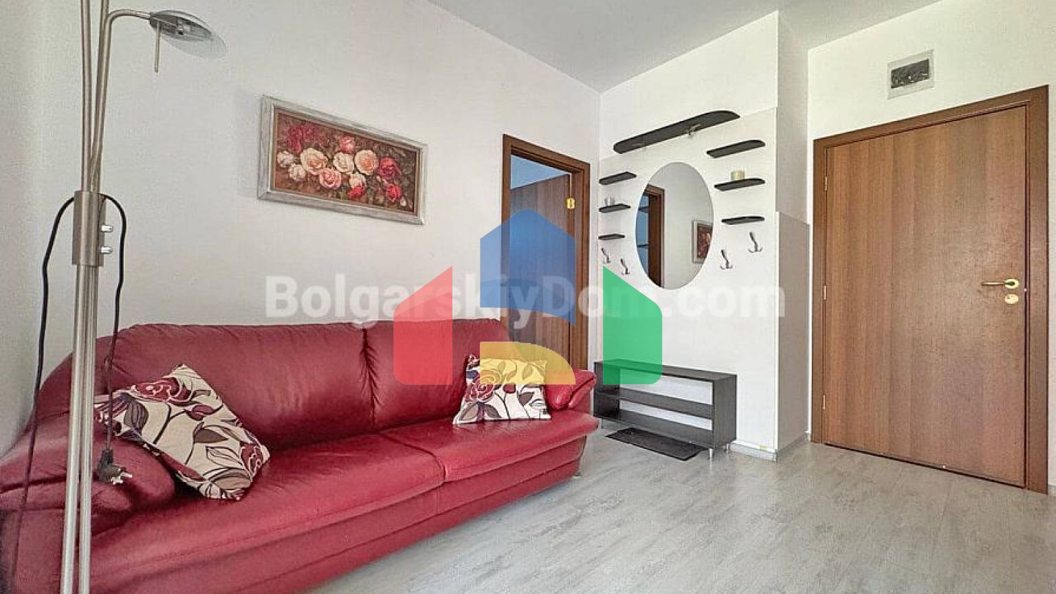 Трикімнатна квартира в Санні Дей 6