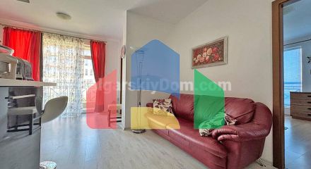 Трикімнатна квартира в Санні Дей 6