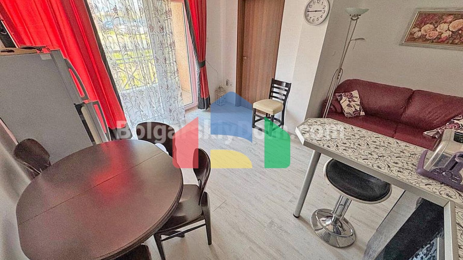 Трикімнатна квартира в Санні Дей 6