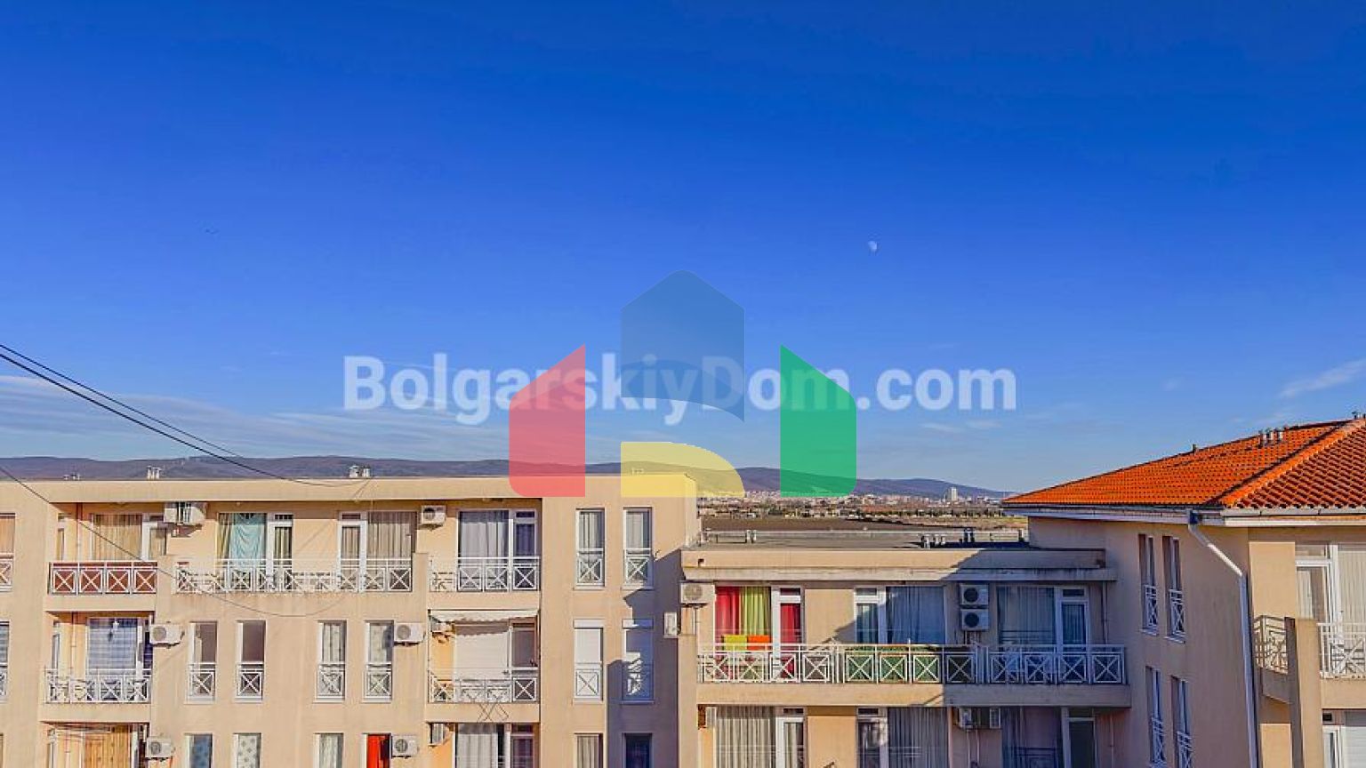 Квартира-студія в Санні Дей 6