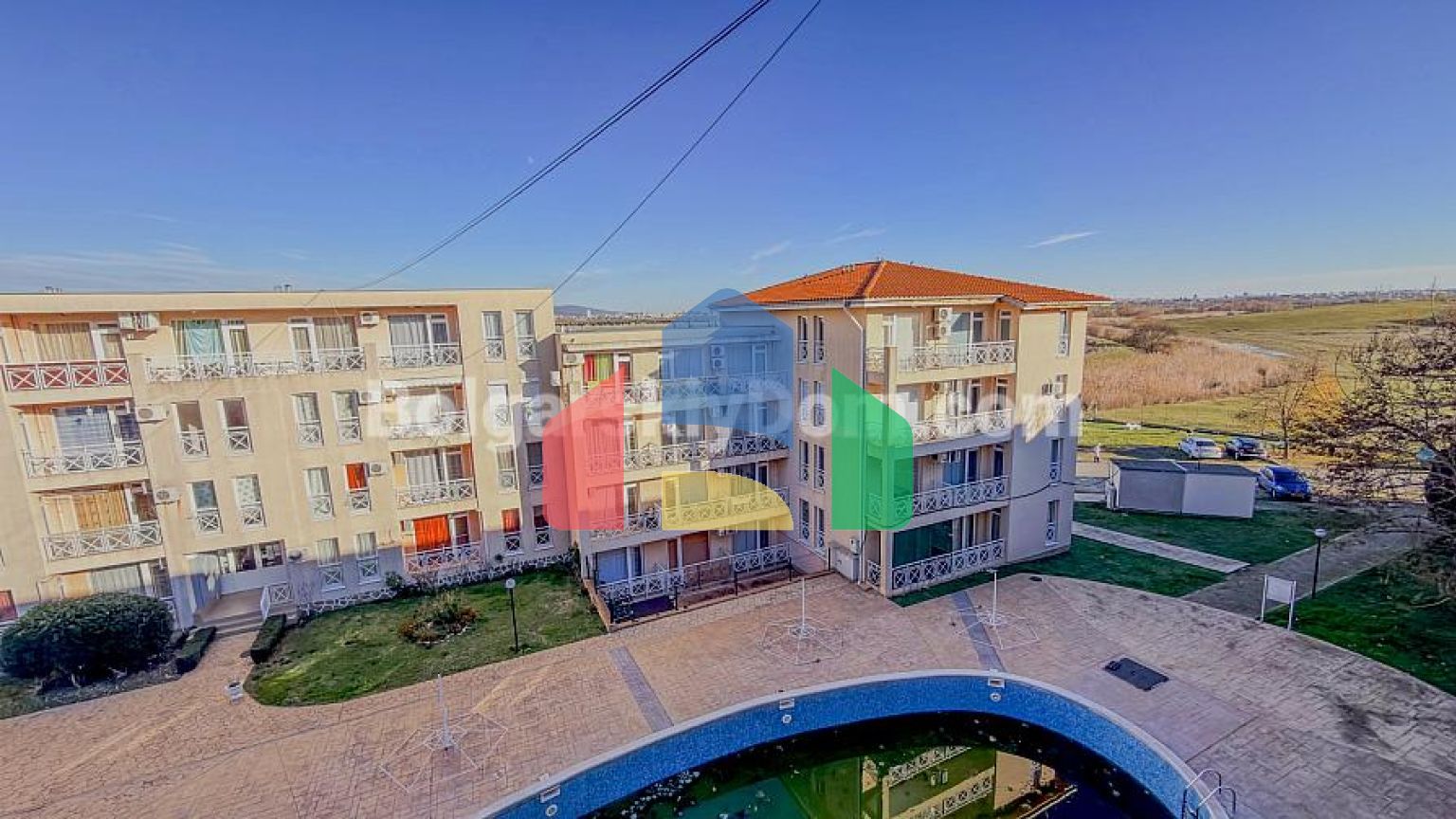 Квартира-студія в Санні Дей 6