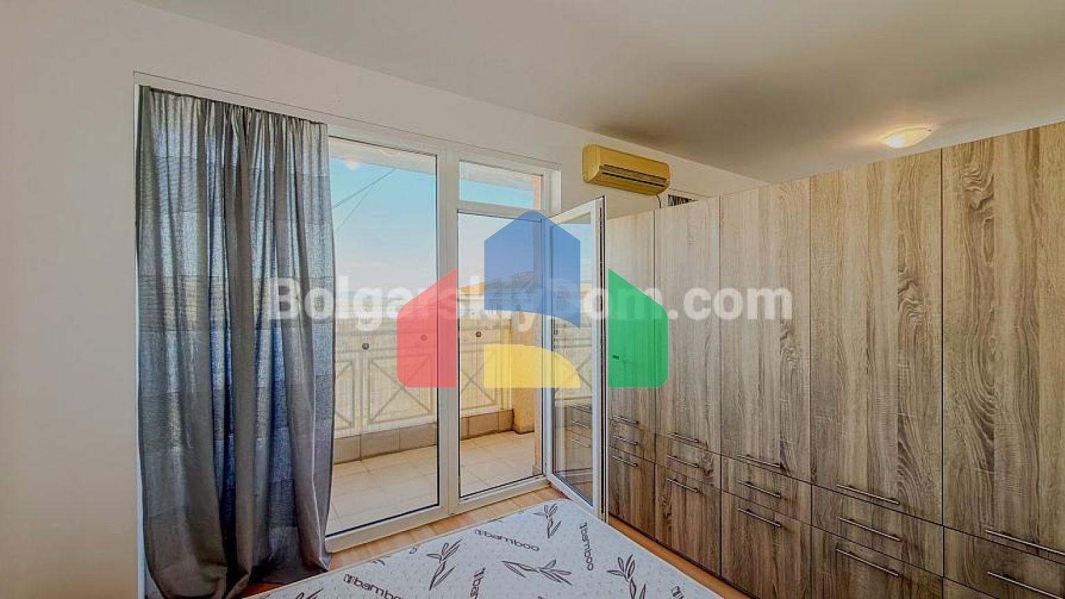 Квартира-студія в Санні Дей 6